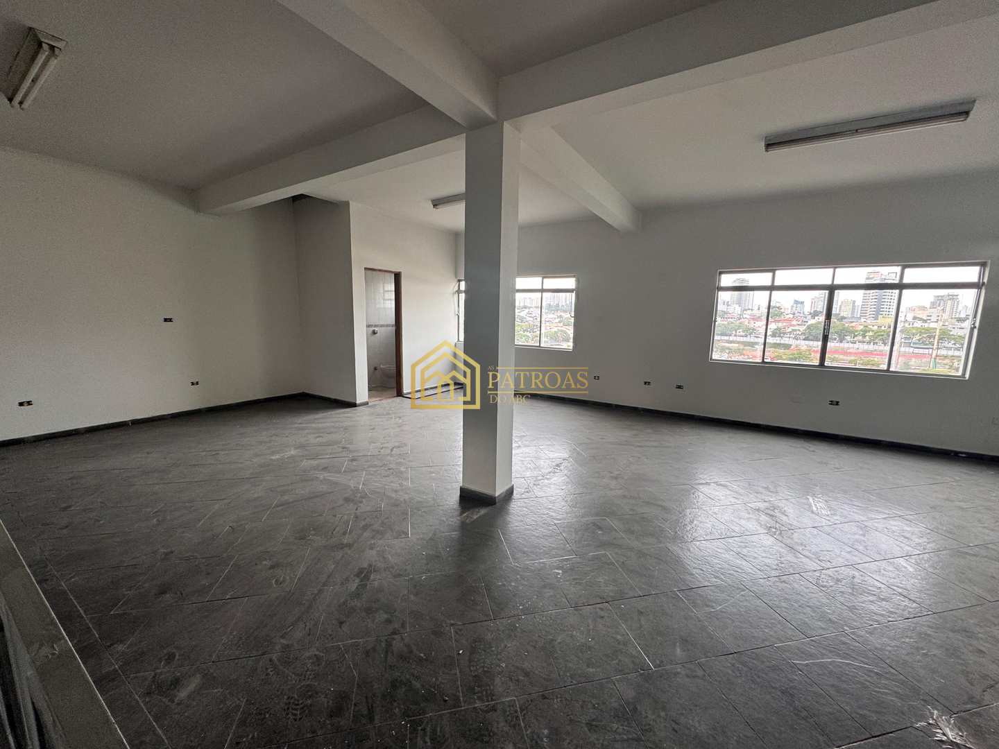 Prédio Inteiro para alugar, 439m² - Foto 29