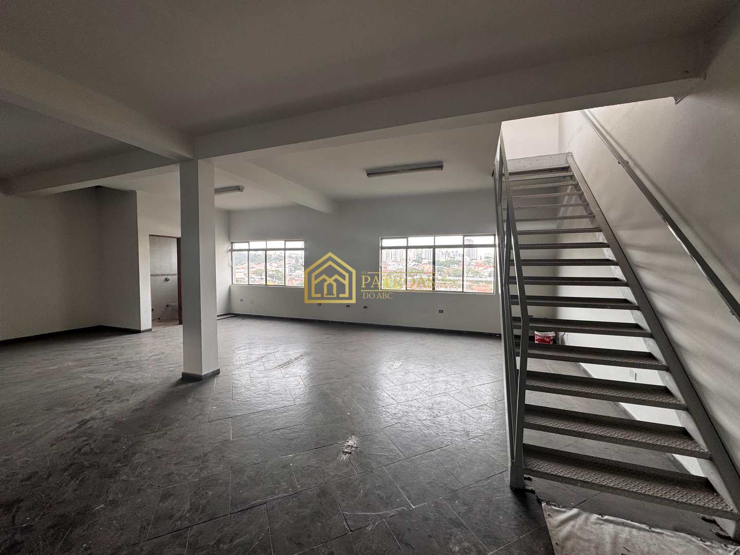 Prédio Inteiro para alugar, 439m² - Foto 25