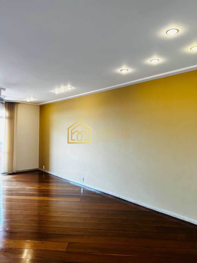 Apartamento à venda com 3 quartos, 200m² - Foto 20