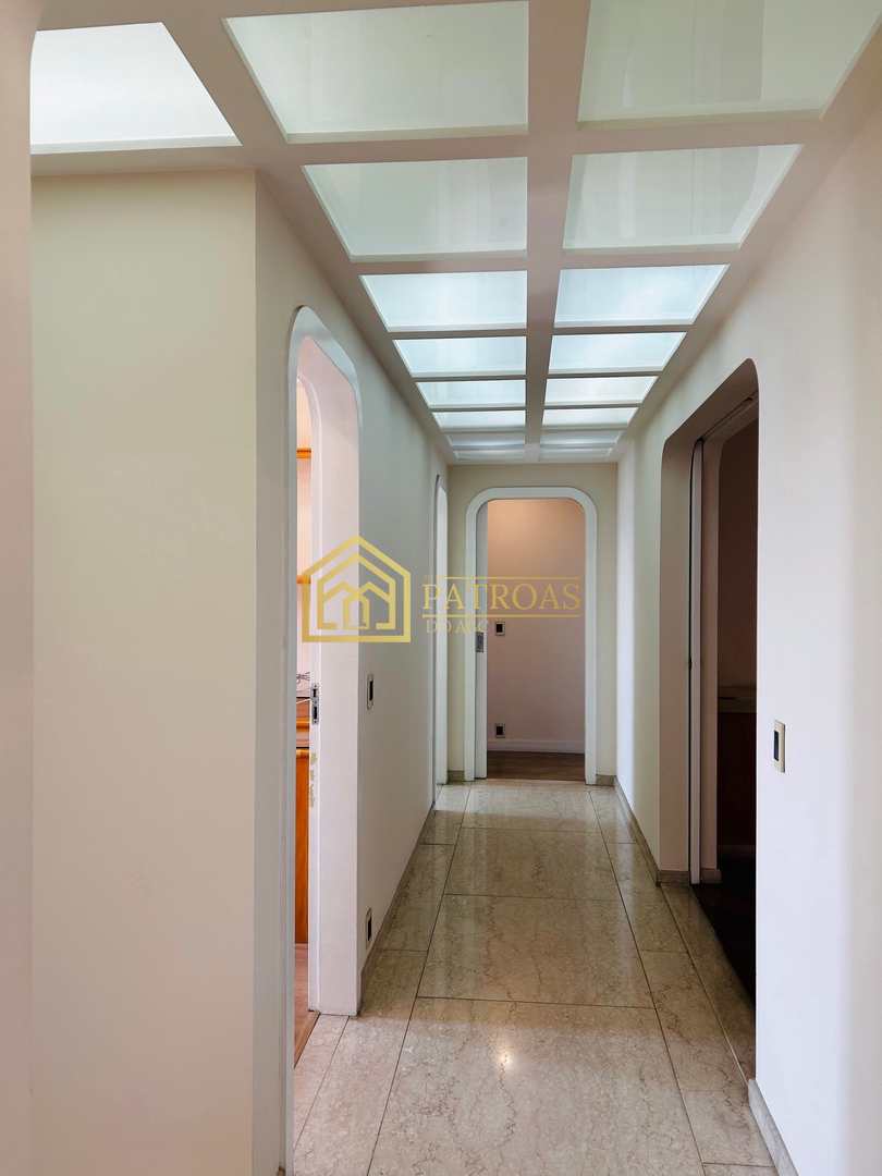 Apartamento à venda com 3 quartos, 200m² - Foto 28