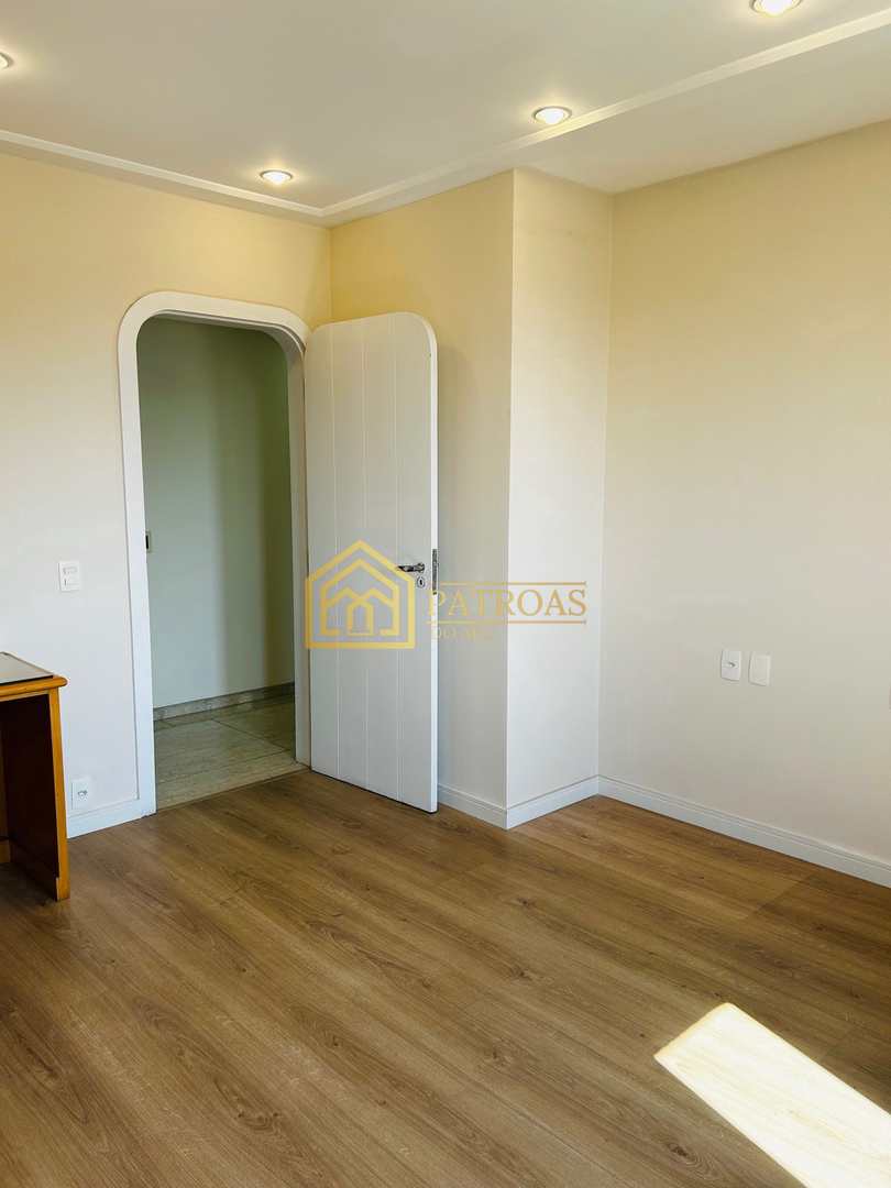 Apartamento à venda com 3 quartos, 200m² - Foto 43