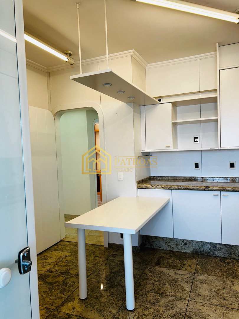 Apartamento à venda com 3 quartos, 200m² - Foto 26