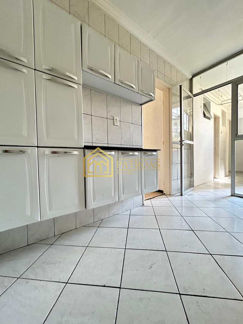 Apartamento à venda com 2 quartos, 68m² - Foto 7