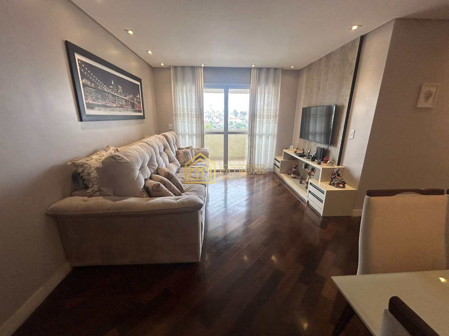 Apartamento à venda com 2 quartos, 76m² - Foto 2