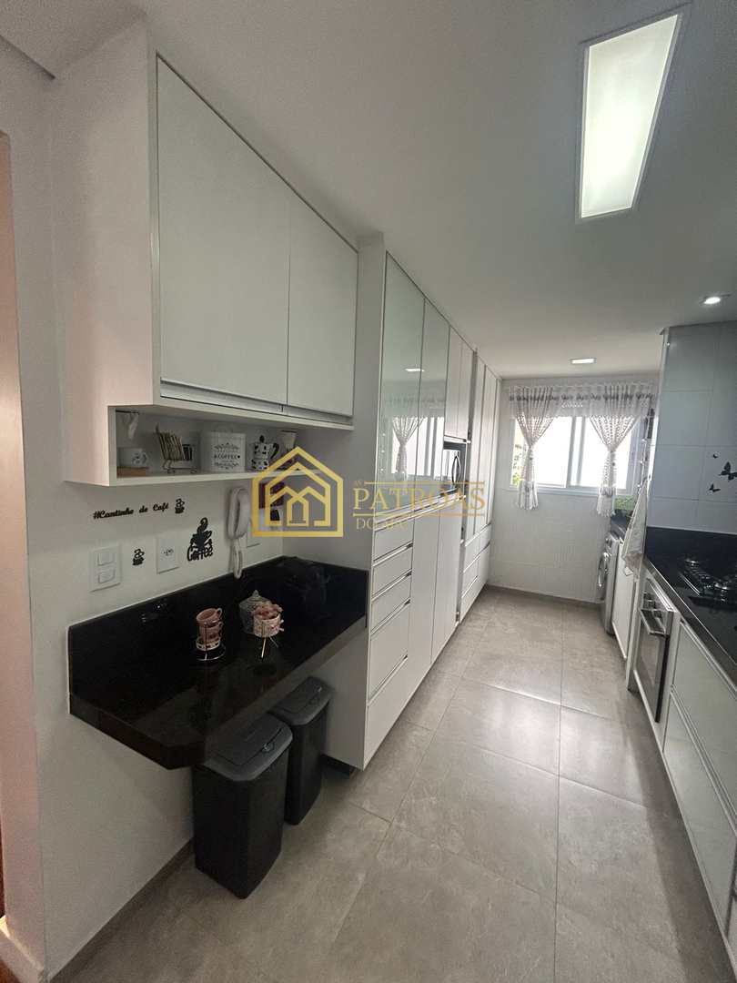 Apartamento à venda com 2 quartos, 76m² - Foto 8