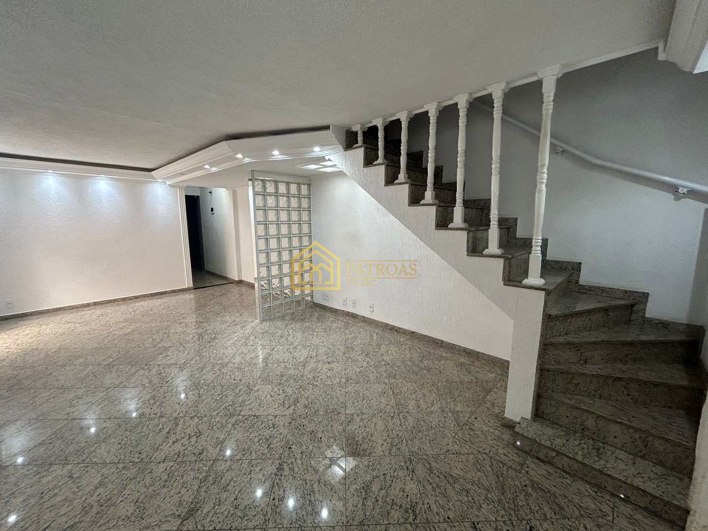 Sobrado à venda com 3 quartos, 131m² - Foto 9