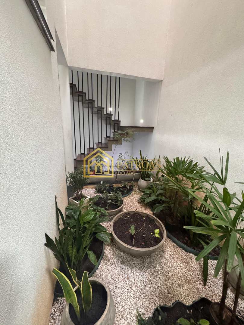 Sobrado à venda com 3 quartos, 270m² - Foto 12