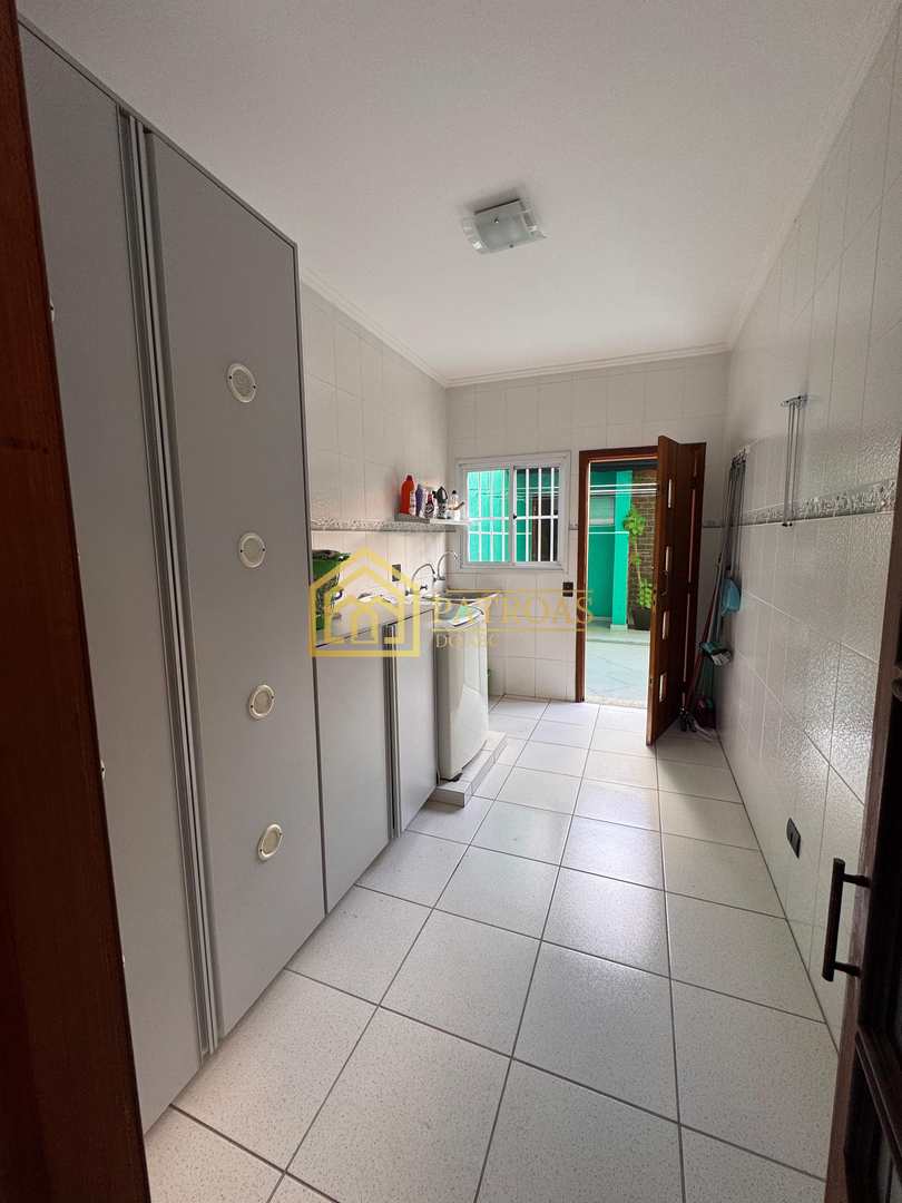 Sobrado à venda com 4 quartos, 221m² - Foto 16