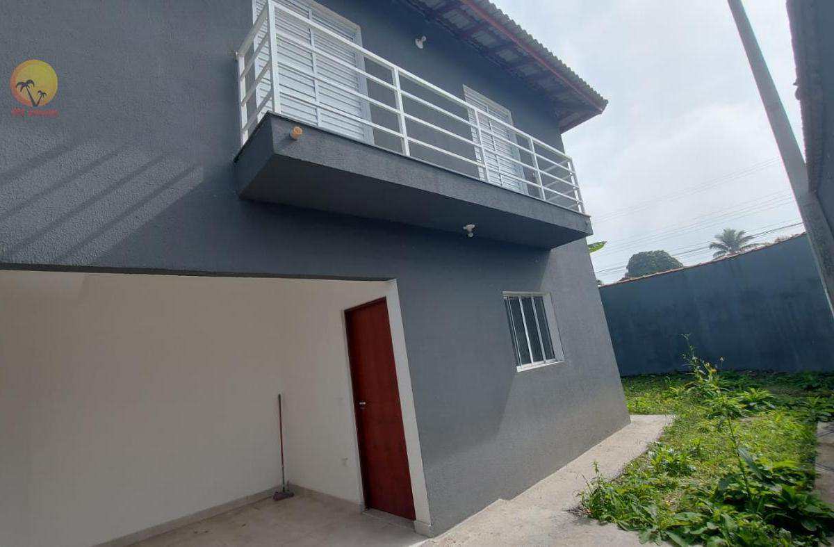 Casa a venda em Bertioga com 2 suítes, 2 vagas e 90 mts²