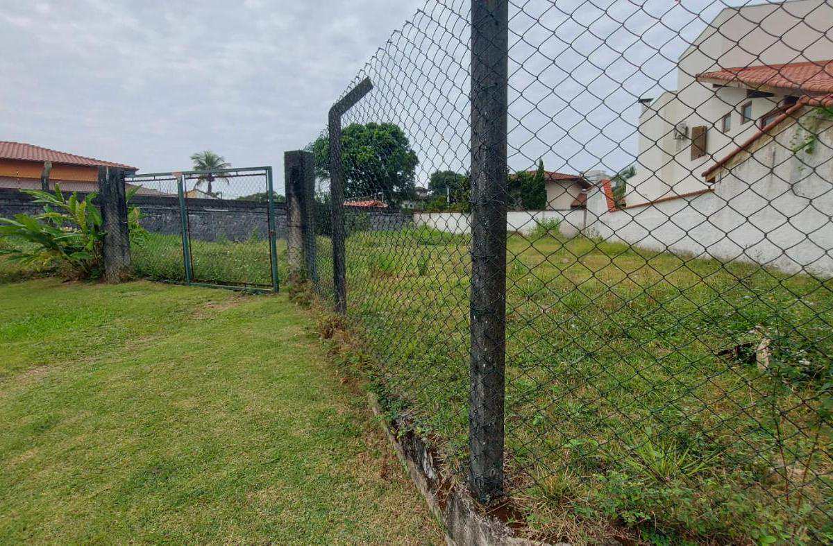 Terreno à venda em Bertioga, condomínio fechado! 999 mts²