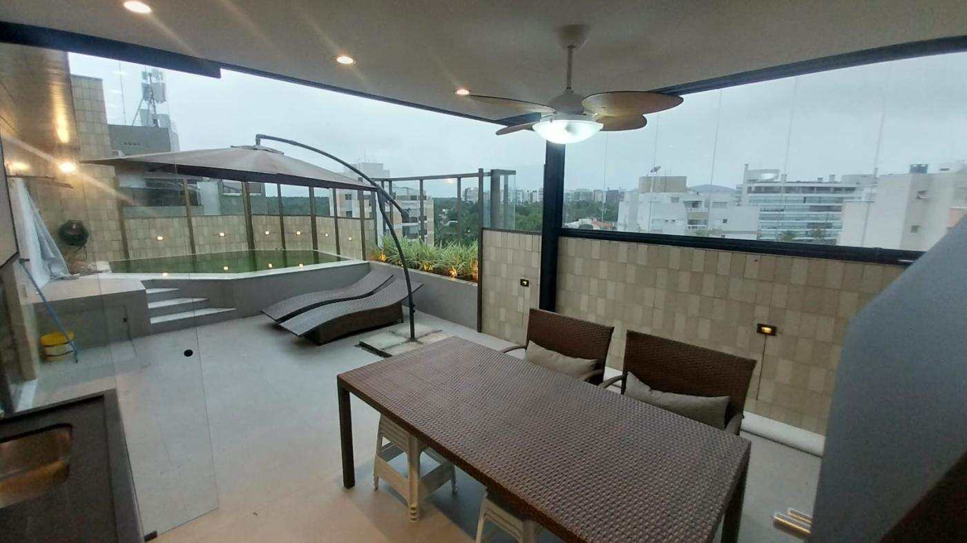 Cobertura à venda com 4 quartos, 250m² - Foto 6
