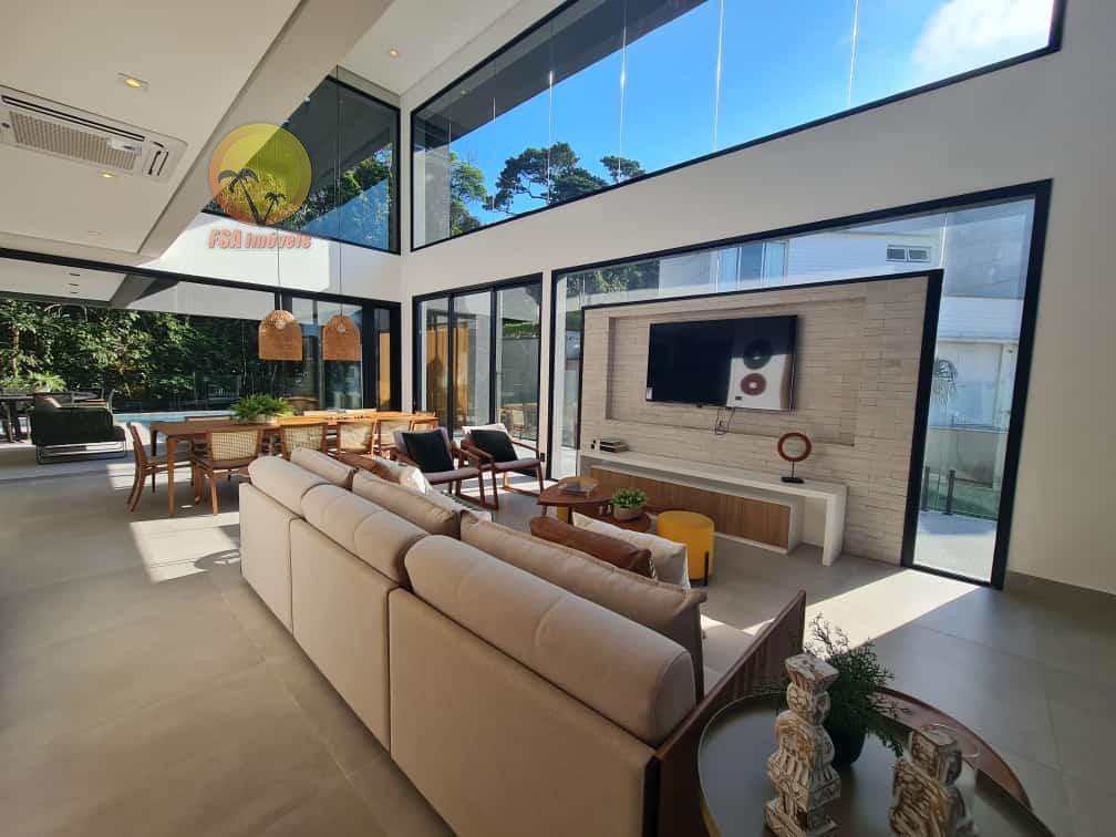 Casa à venda na Riviera com 5 Suítes, 5 Vagas e 307mts²