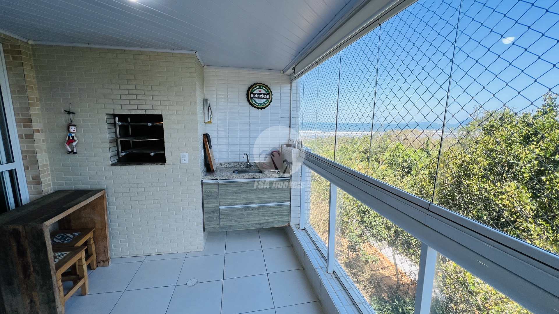Apartamento 2 Quartos à Venda|Frente ao Mar no Indaiá, Bertioga