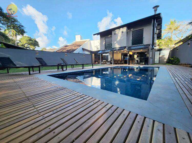 Casa para Venda em Bertioga / SP no bairro Riviera de São Lourenço