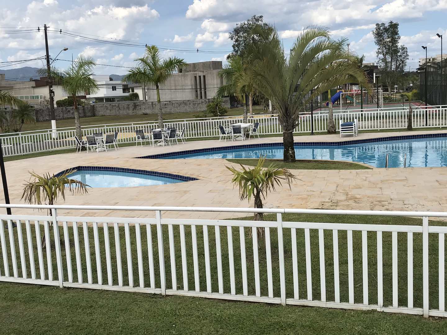 Casa de Condomínio à venda com 4 quartos, 400m² - Foto 45