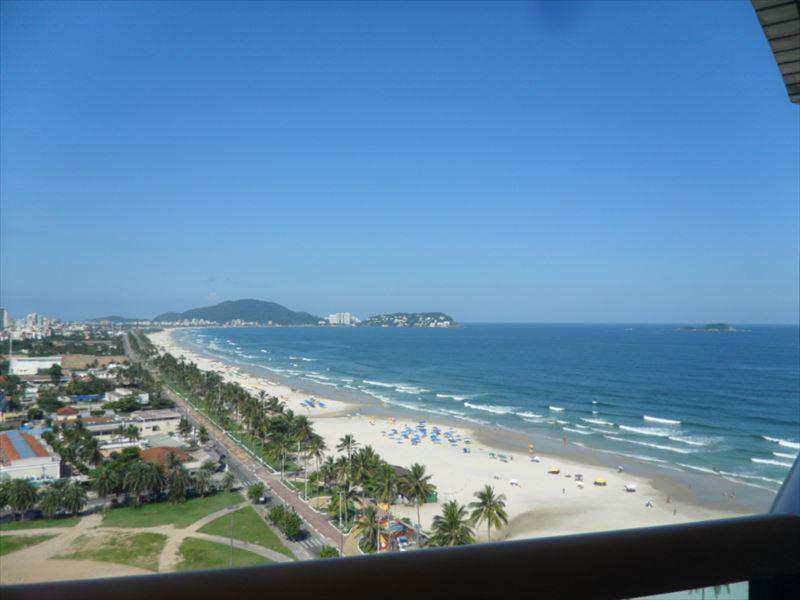 Apartamento em Guarujá, bairro Jardim Enseada