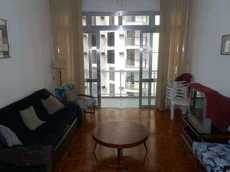 Apartamento em Guarujá, bairro Pitangueiras