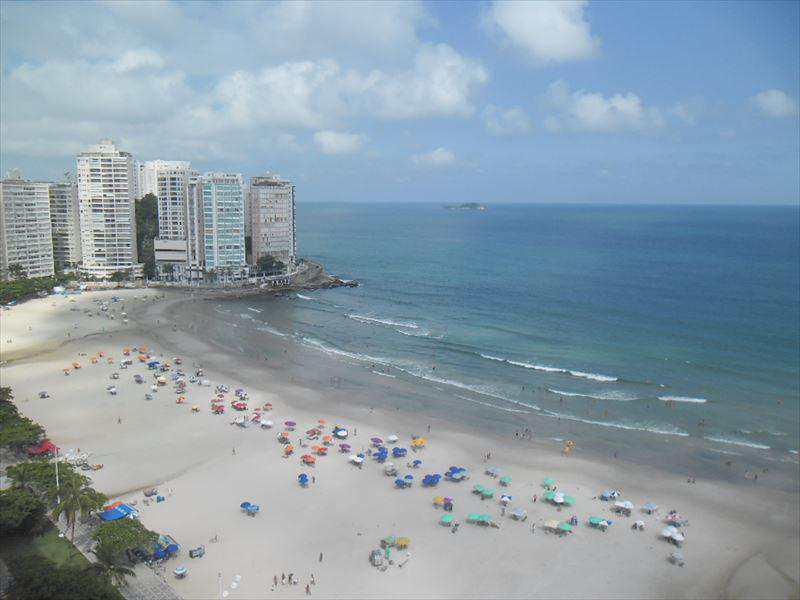 Apartamento em Guarujá, bairro Centro