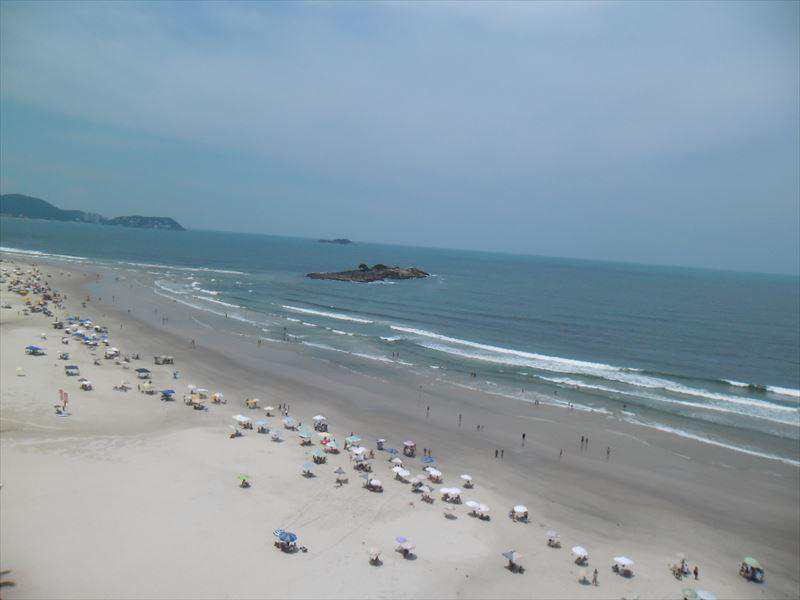 Apartamento em Guarujá, bairro Pitangueiras