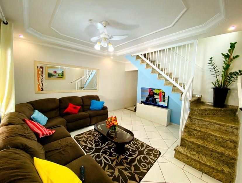 Sobrado com 4 dormitórios à venda, 163 m² por R$ 765.000,00 - Ocian - Praia Grande/SP