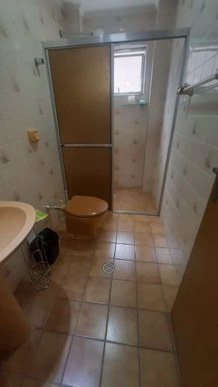Apartamento para alugar com 2 quartos, 64m² - Foto 13