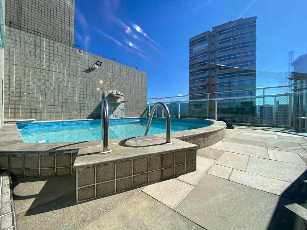 Cobertura à venda com 3 quartos, 260m² - Foto 4