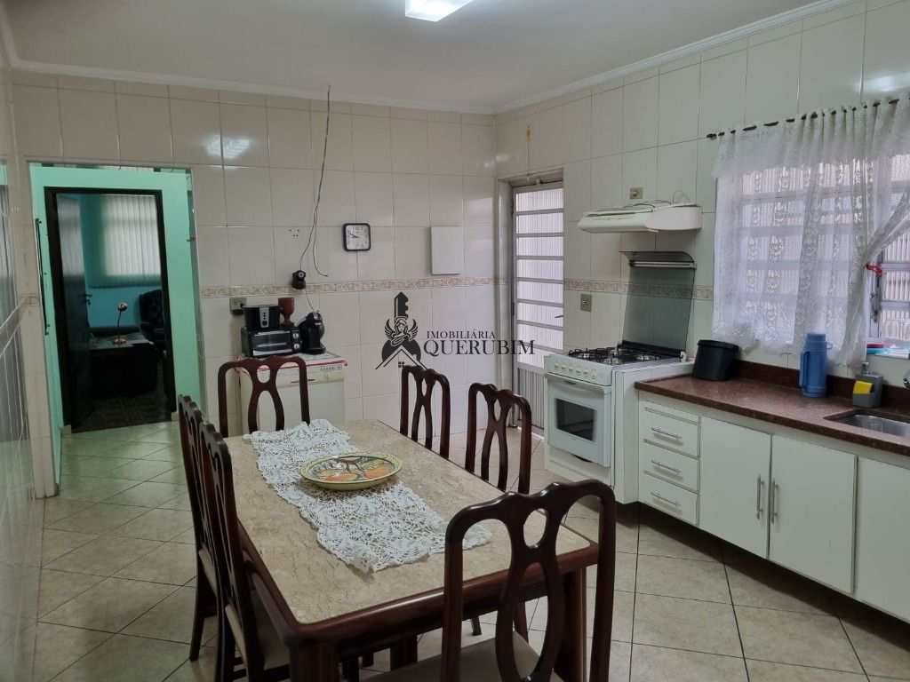 Casa à venda com 3 quartos, 230m² - Foto 14