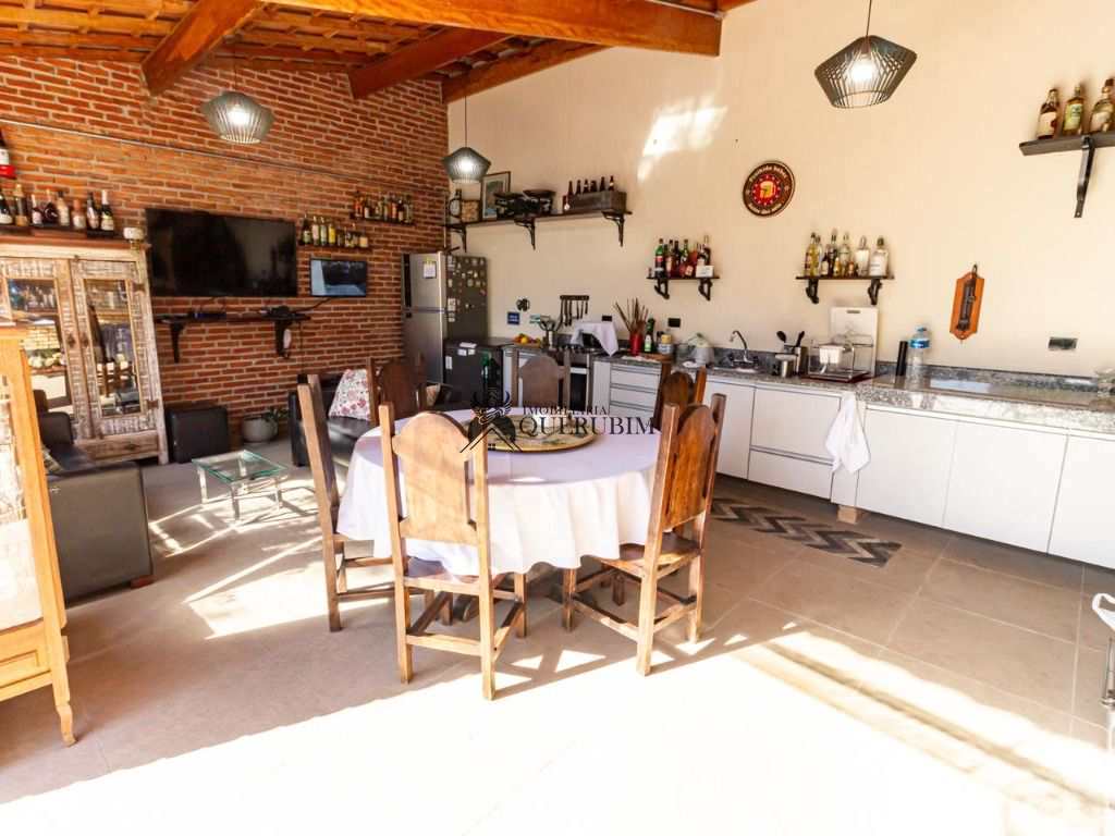 Casa à venda com 4 quartos, 160m² - Foto 23