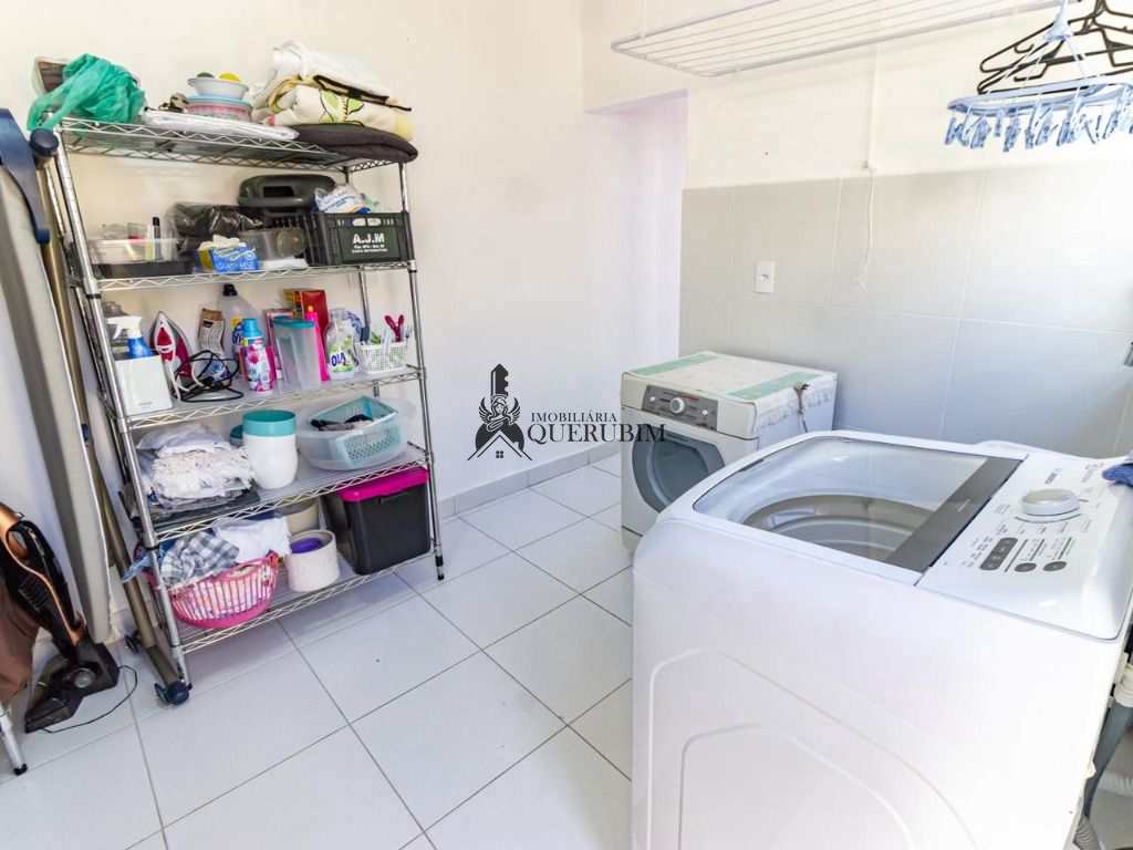 Casa à venda com 4 quartos, 160m² - Foto 3