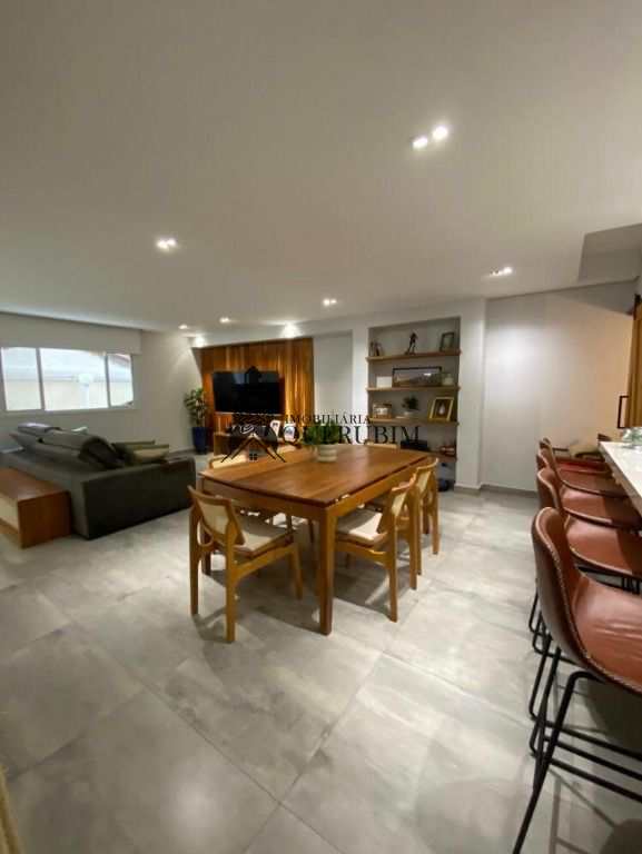 Sobrado com 3 suites e 4 vagas, 320 m² por R$ 2.100.000 - Vila Formosa