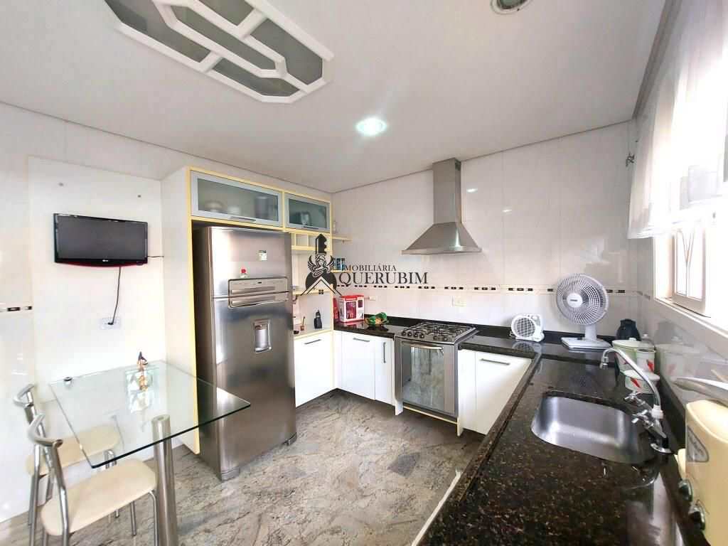 Sobrado para alugar com 2 quartos, 121m² - Foto 1