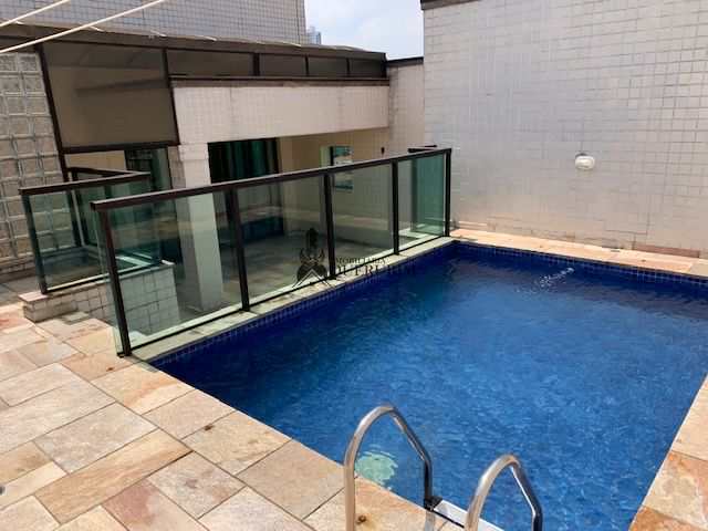 Cobertura à venda com 3 quartos, 250m² - Foto 2