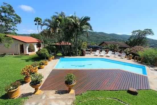 Chácara à venda com 3 quartos, 440m² - Foto 1