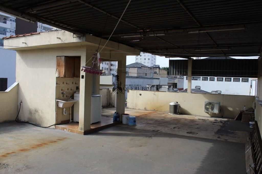 Sobrado à venda com 6 quartos, 254m² - Foto 42