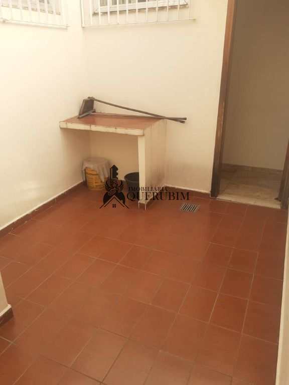 Casa para alugar com 2 quartos, 250m² - Foto 38