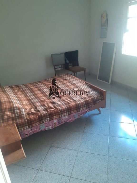 Casa para alugar com 2 quartos, 250m² - Foto 3