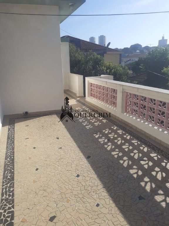 Casa para alugar com 2 quartos, 250m² - Foto 24