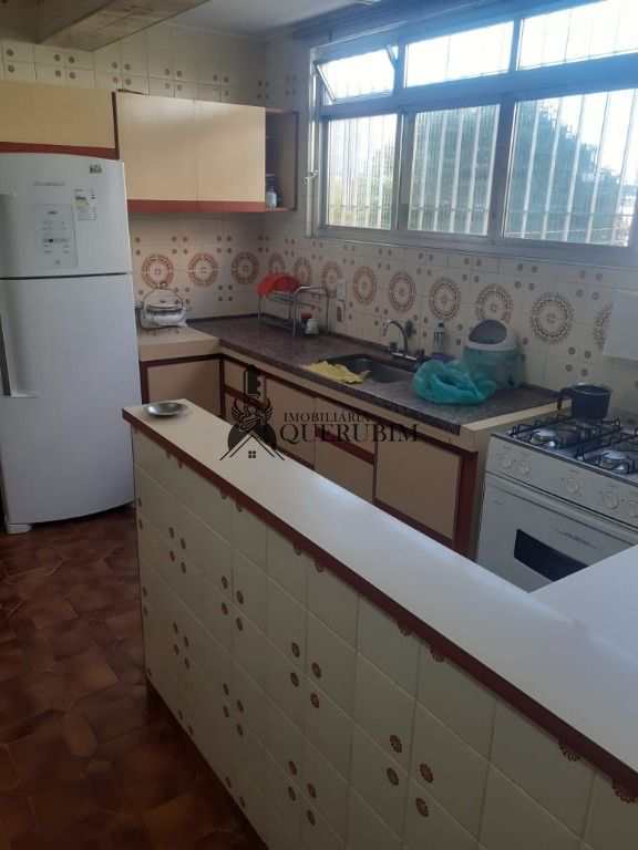 Casa para alugar com 2 quartos, 250m² - Foto 16