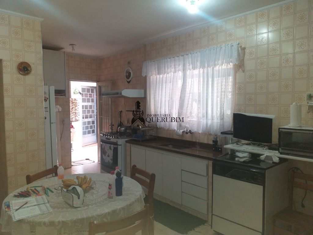 Sobrado à venda com 3 quartos, 180m² - Foto 1