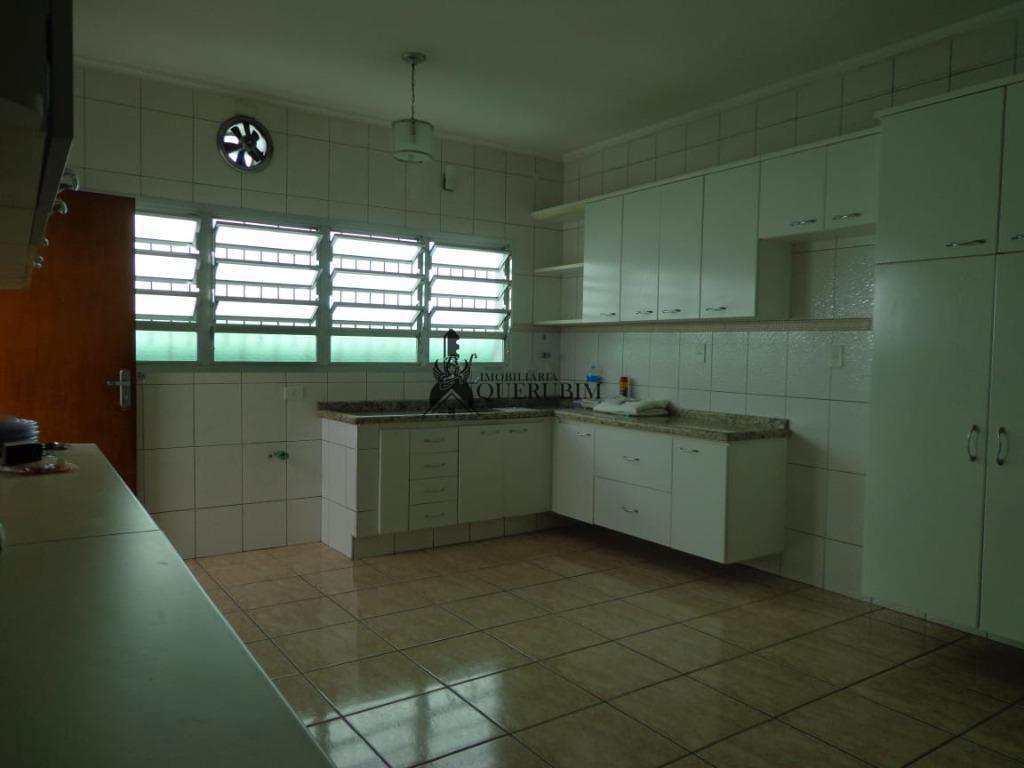 Casa à venda com 4 quartos, 245m² - Foto 37