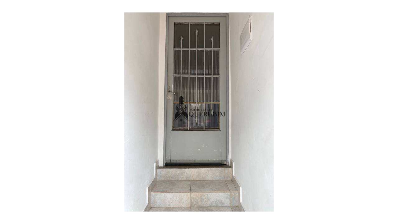 Casa para alugar com 3 quartos, 130m² - Foto 2