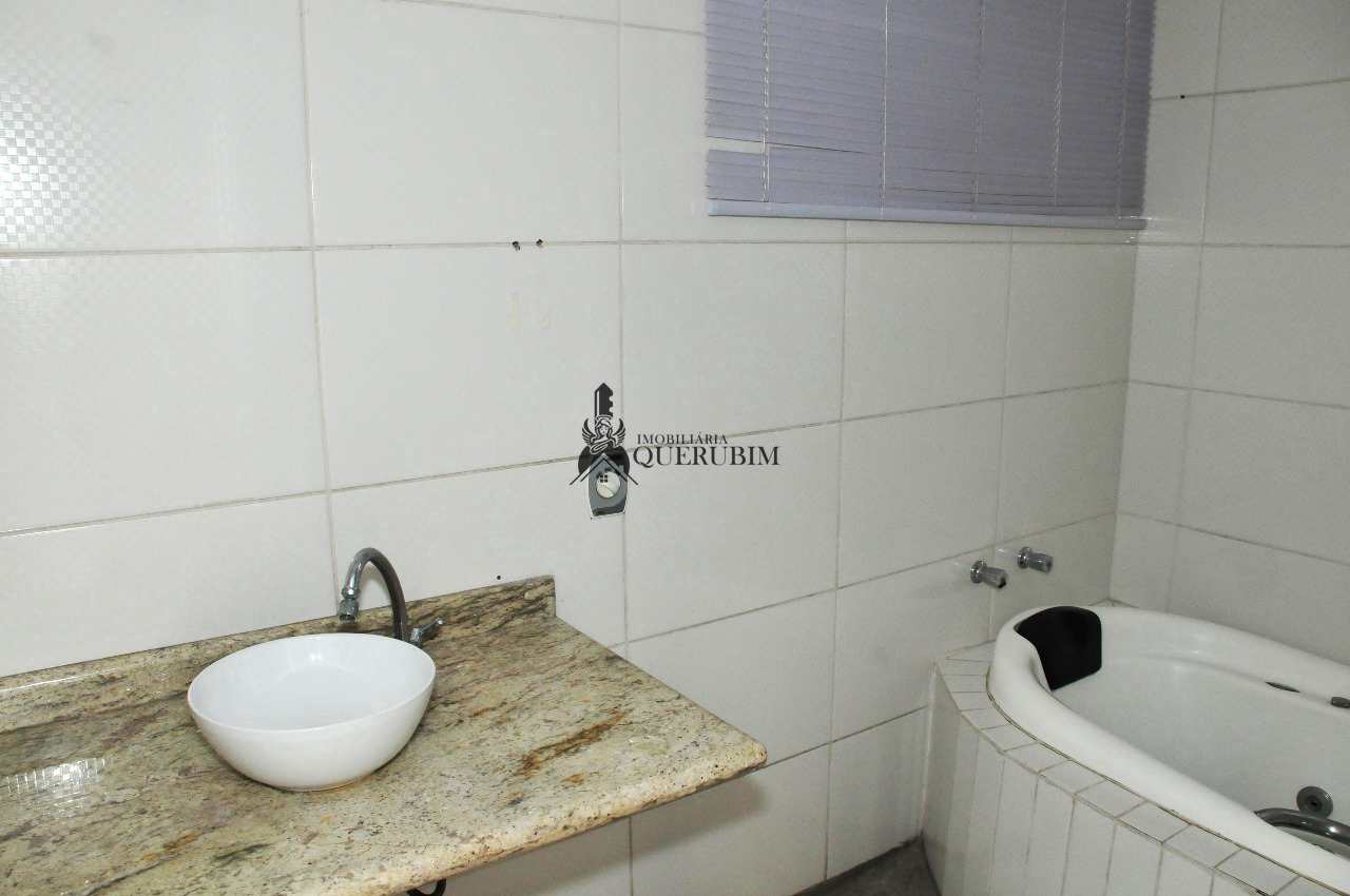 Sobrado à venda com 5 quartos, 550m² - Foto 4