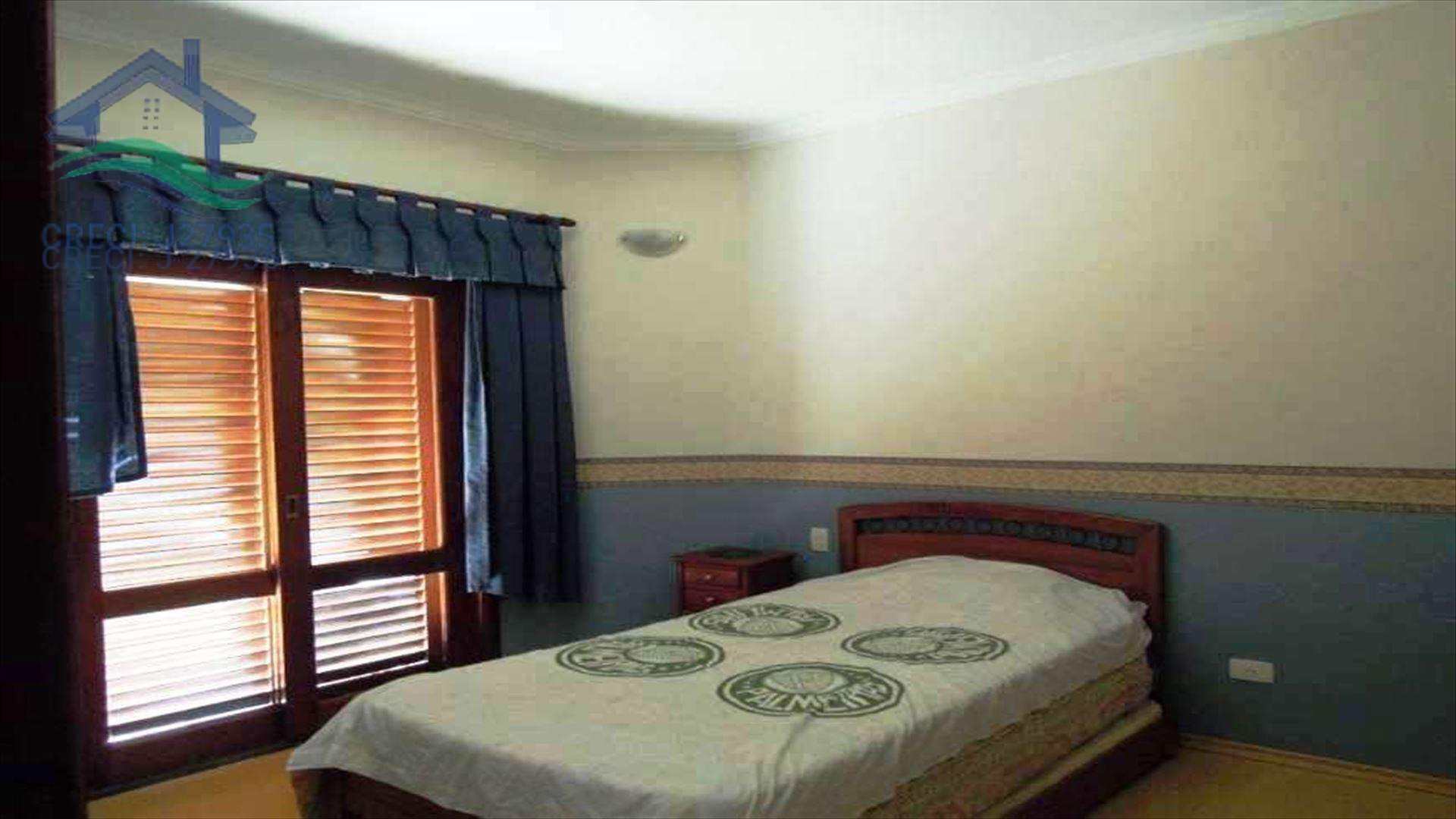 Casa de Condomínio à venda com 4 quartos, 400m² - Foto 2