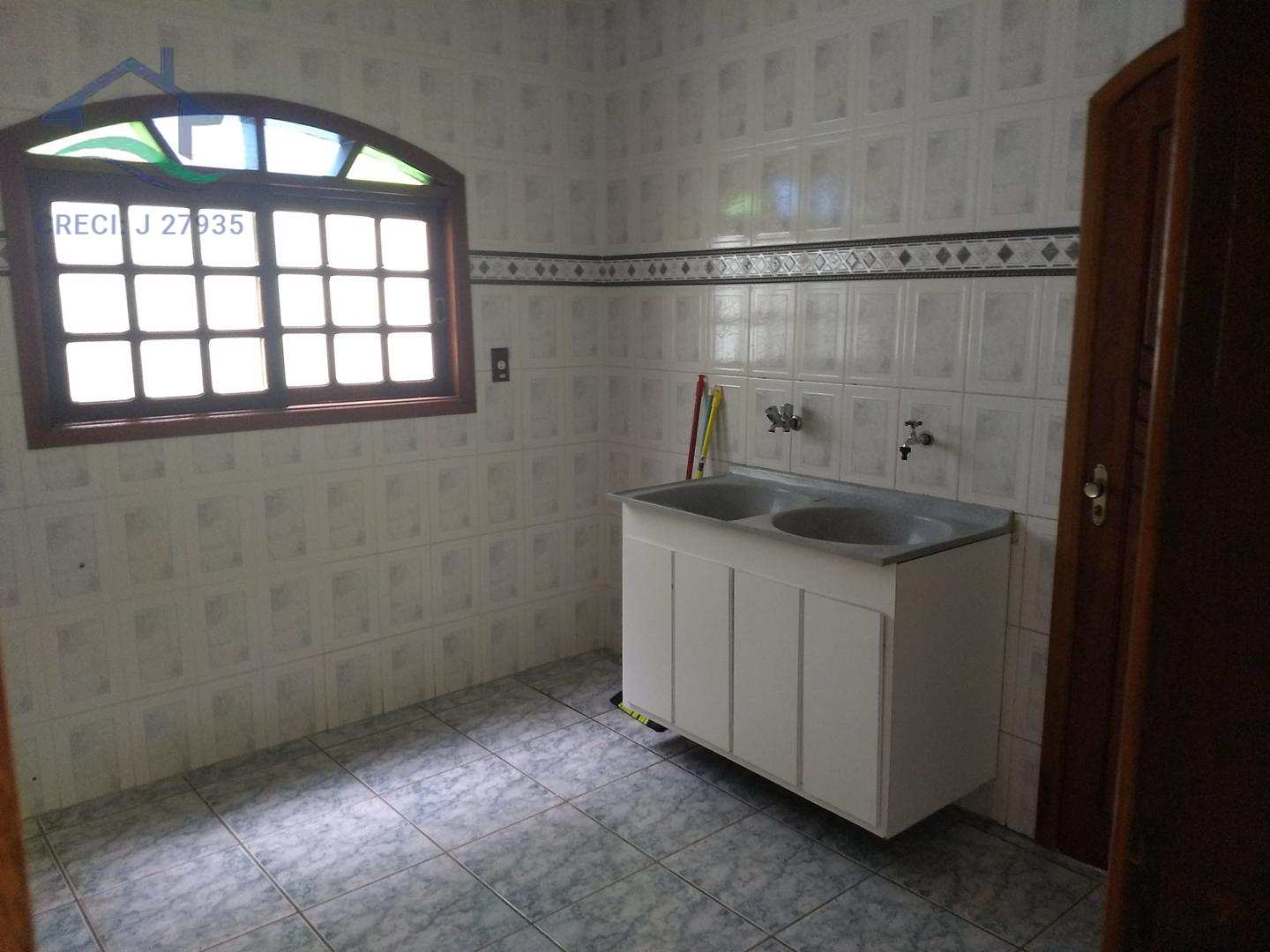 Casa à venda com 3 quartos, 365m² - Foto 6