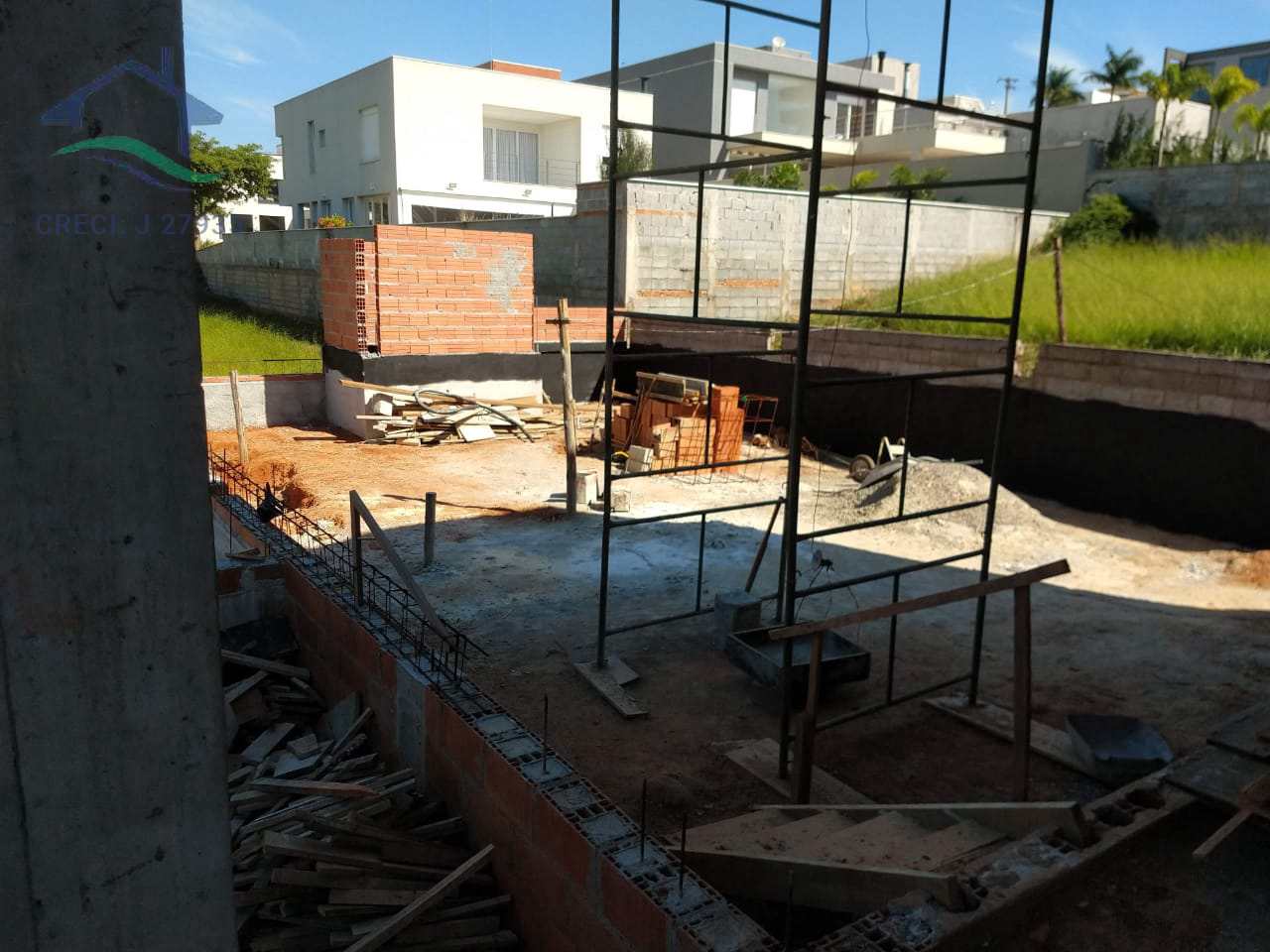 Casa de Condomínio à venda com 3 quartos, 330m² - Foto 9