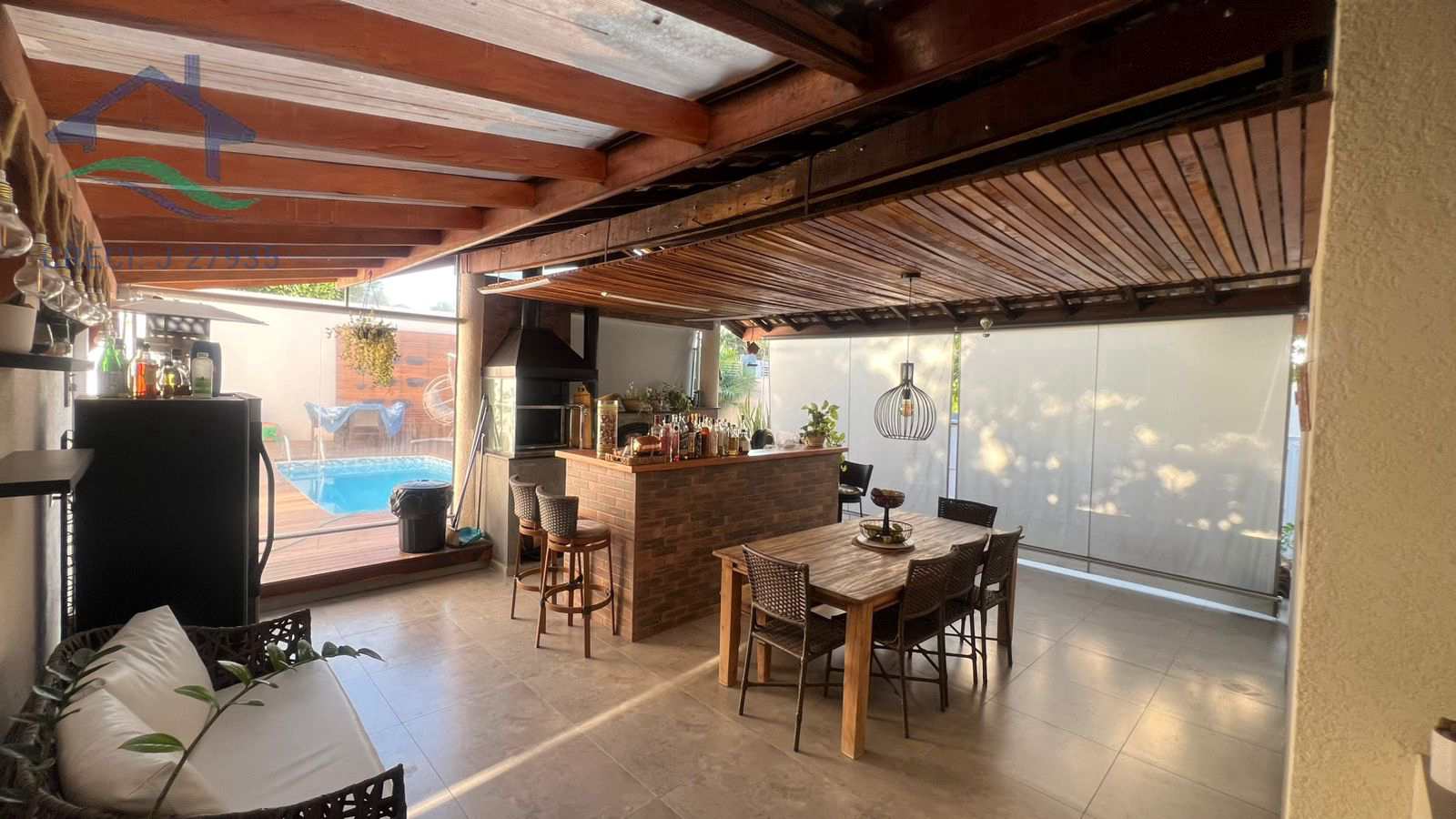 Casa de Condomínio à venda com 2 quartos, 120m² - Foto 1