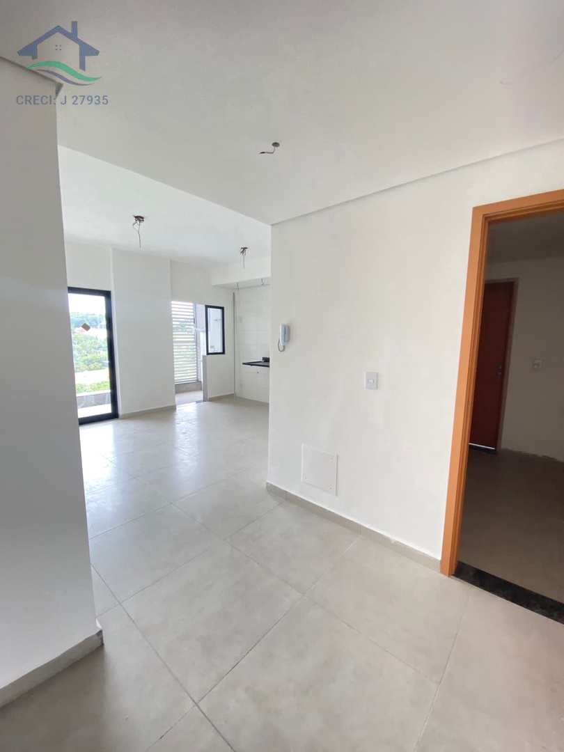 Apartamento à venda com 2 quartos, 65m² - Foto 2