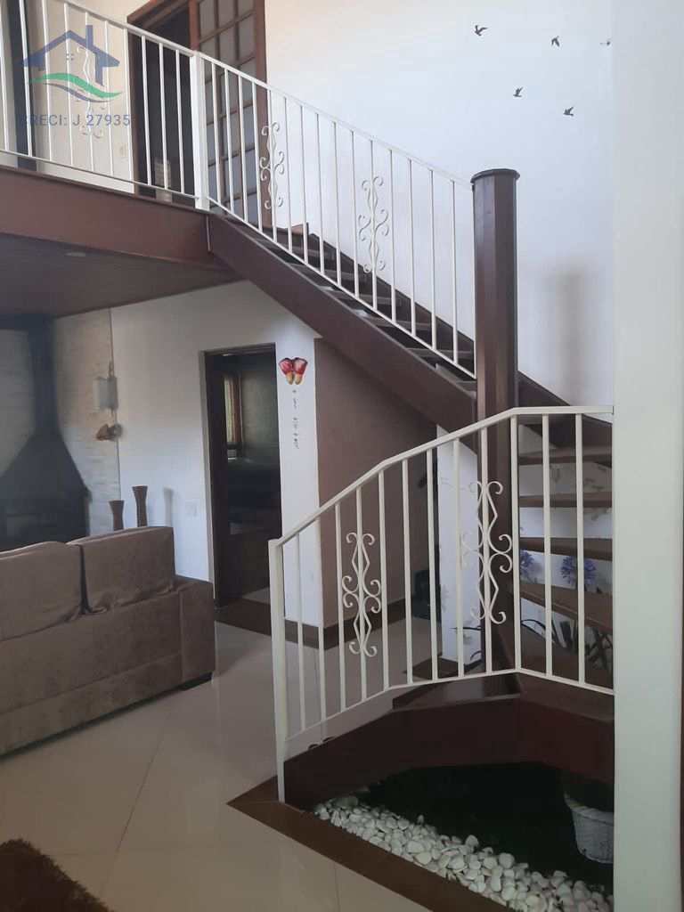 Casa de Condomínio à venda com 5 quartos, 600m² - Foto 3