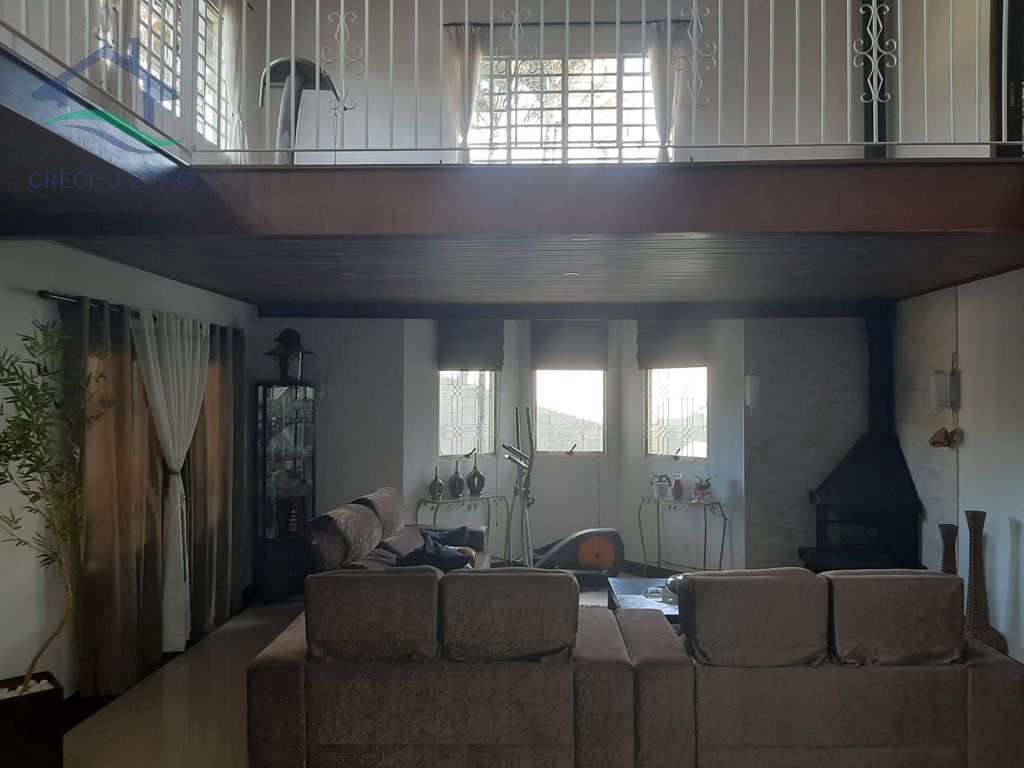 Casa de Condomínio à venda com 5 quartos, 600m² - Foto 4