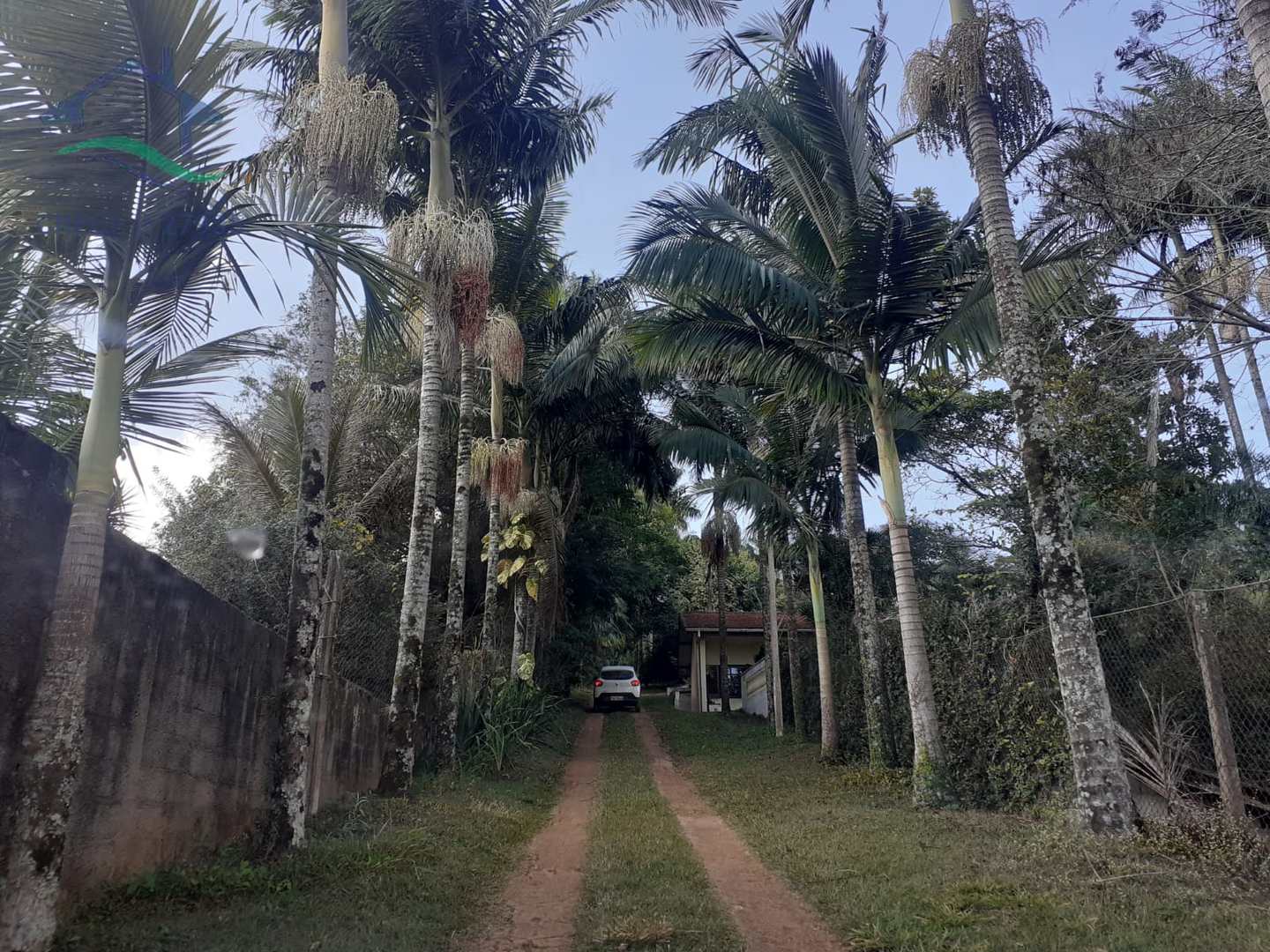 Fazenda à venda com 5 quartos, 400m² - Foto 1